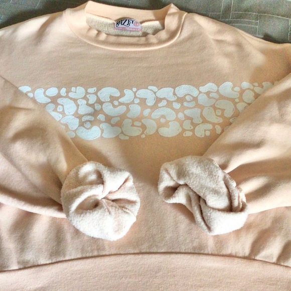 Dazey LA Leopard Stripe Softie Rose Crop Crew Sweatshirt Large - Picture 6 of 9